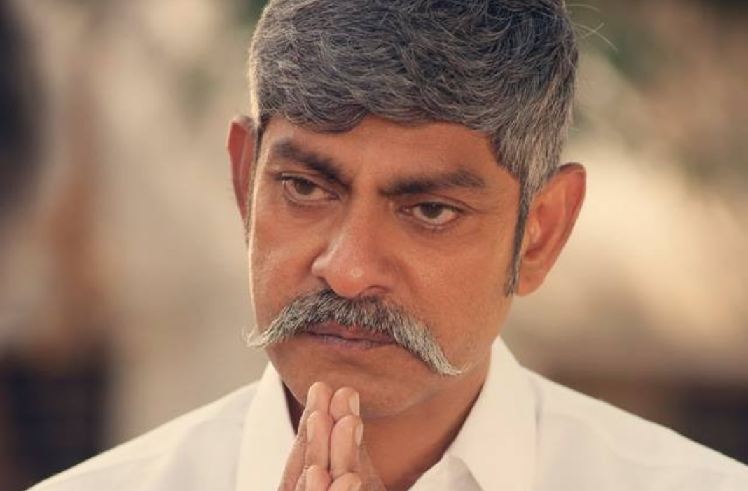 Jagapathi Babu First Look From Yatra,Telugu Filmnagar,Tollywood Cinema Latest News,Telugu Film Updates,Latest Telugu Movies 2019,Jagapathi Babu New Look From Yatra Movie,Jagapathi Babu in Yatra Movie,First Look of Jagapathi Babu in Yatra Movie,Yatra Movie Jagapathi Babu First Look