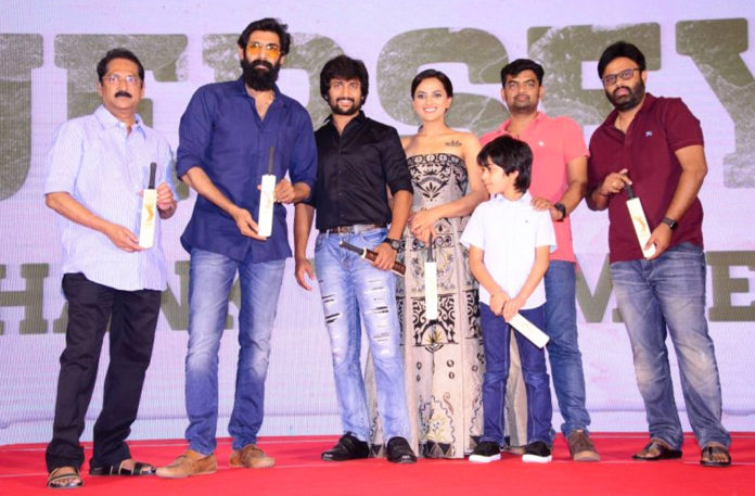 Jersey Movie Success Meet Photos,Telugu Filmnagar,Tollywood Celebs Photos,Tollywood Celebrities Images,Jersey Success Meet Photo Gallery,Nani Photos From Jersey Movie Success Meet,Jersey Movie Team Success Meet Stills,Jersey Movie Success Meet Pics,Nani Jersey Movie Success Meet Images